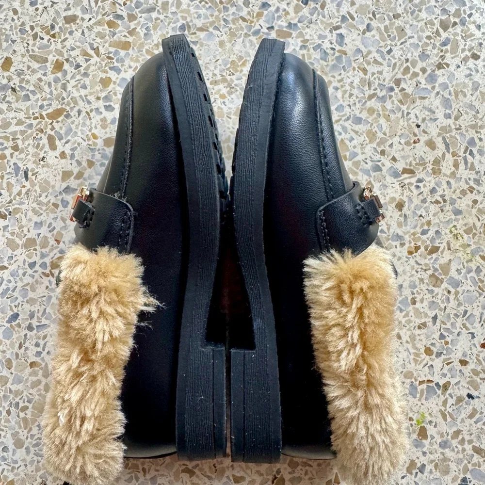 GAP stylish loafers